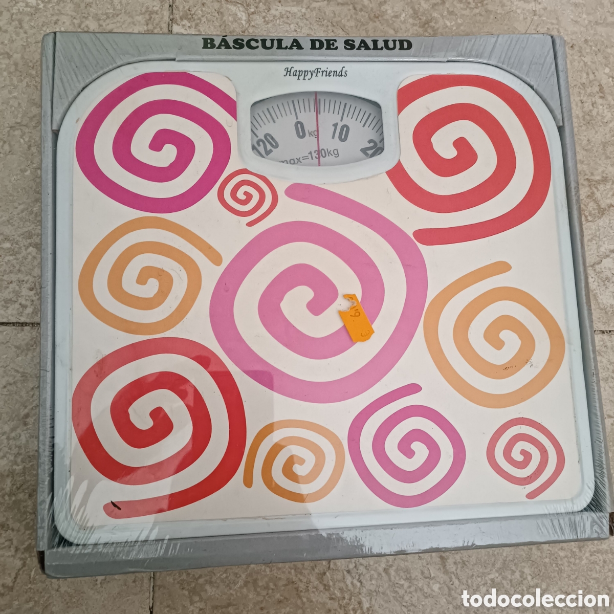 Antig&uuml;edades: Bascula de ba&ntilde;o fabricada en metal - Foto 1