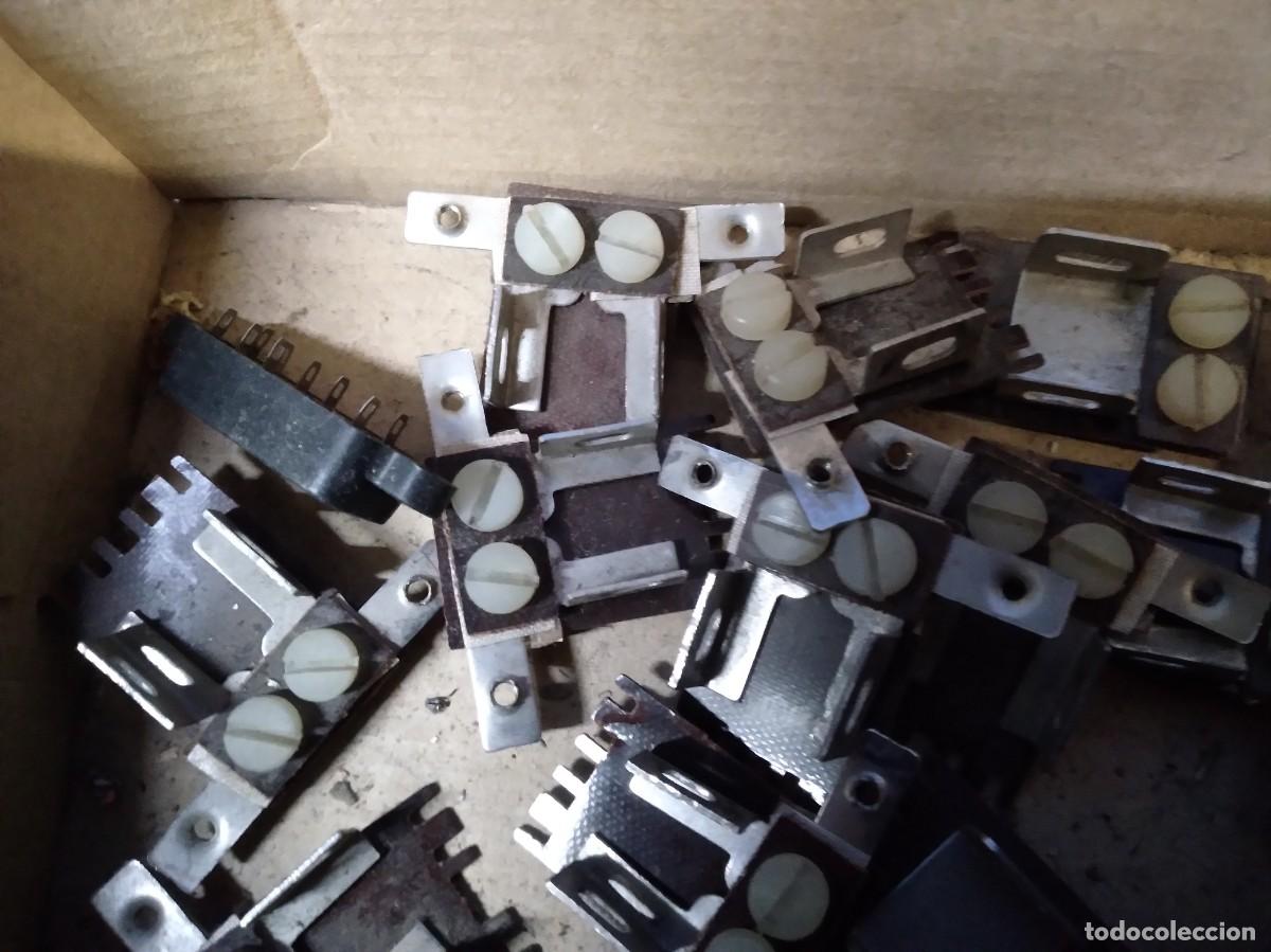 Antig&uuml;edades: LOTE SURTIDO DE CONECTORES - Foto 4