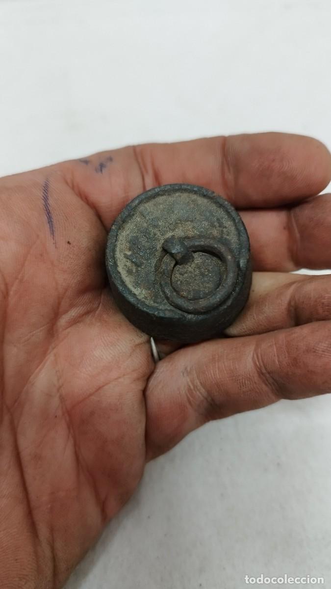 Antig&uuml;edades: Antigua pesa de 1 Hectoc para balanza - Foto 1