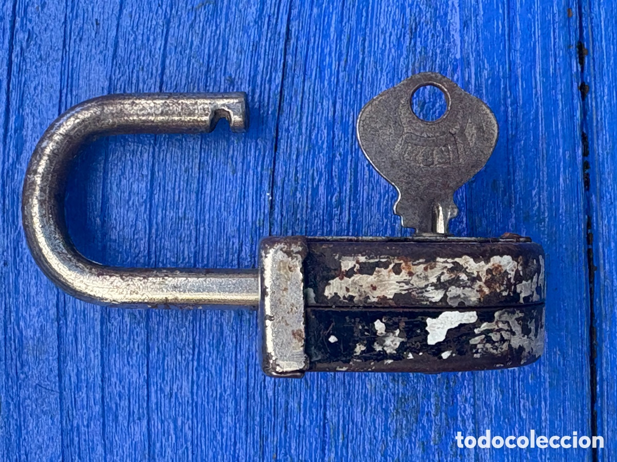 Antig&uuml;edades: ANTIGUO CANDADO CON LLAVE - Foto 4