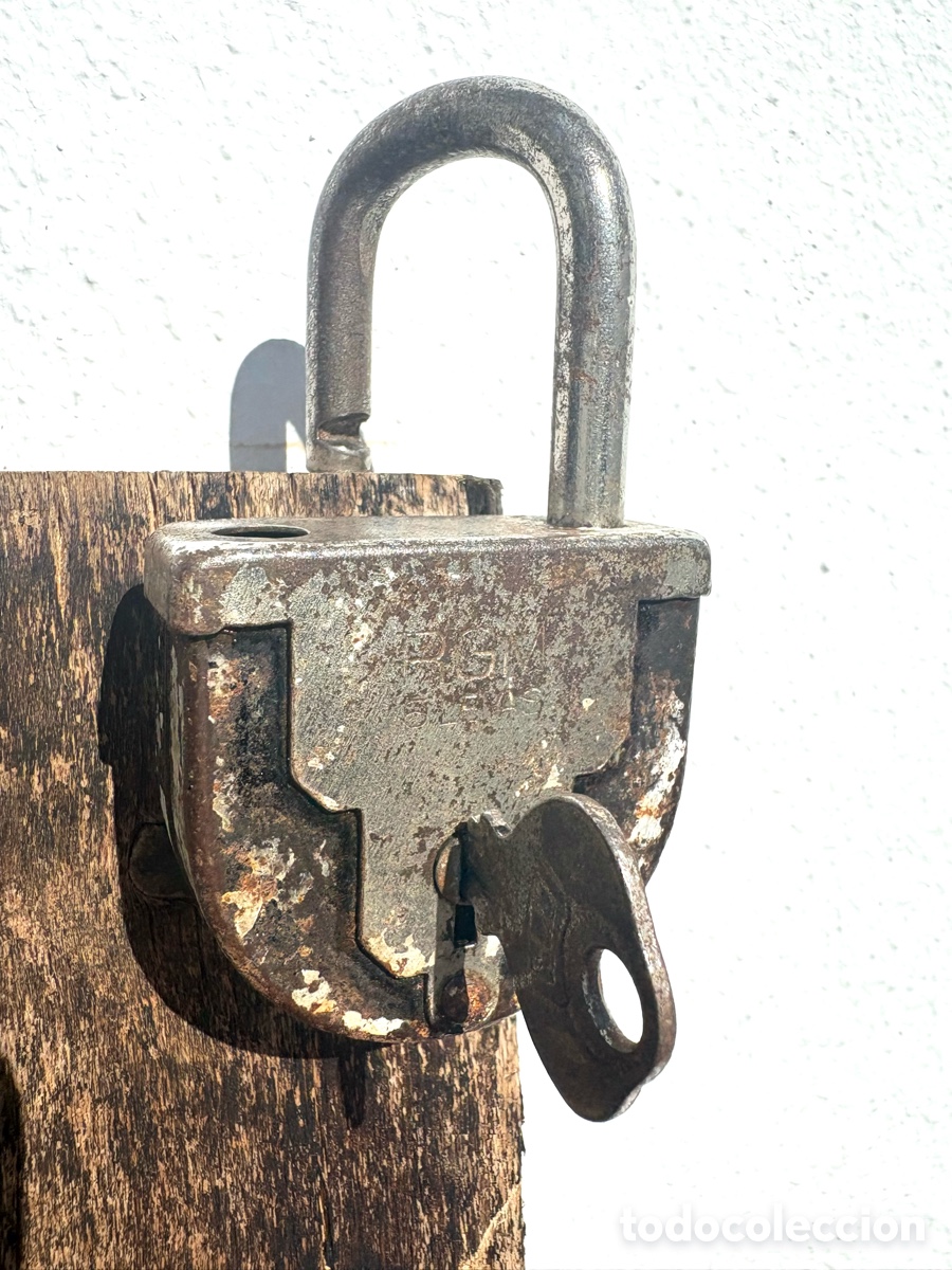 Antig&uuml;edades: ANTIGUO CANDADO CON LLAVE - Foto 7