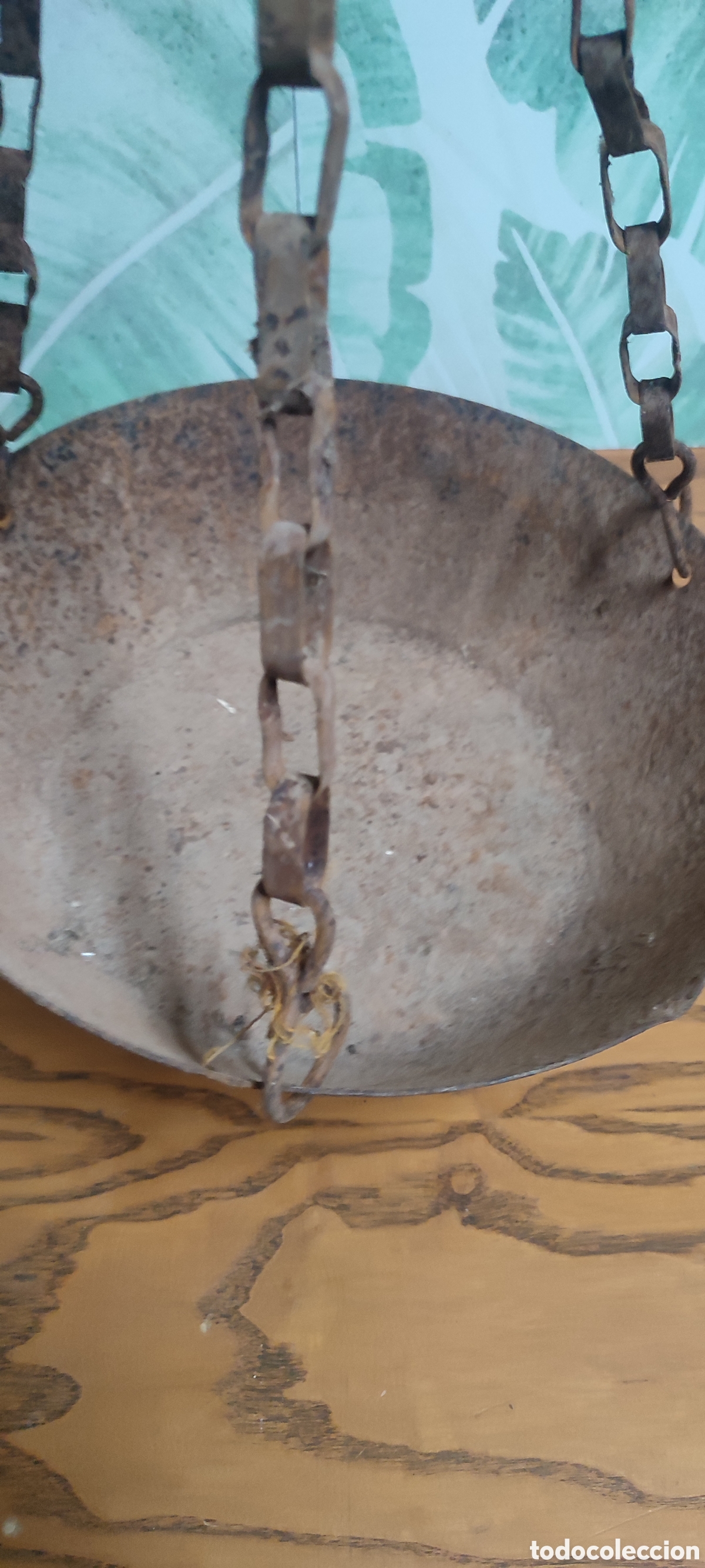Antig&uuml;edades: Antigua romana balanza con plato. - Foto 3