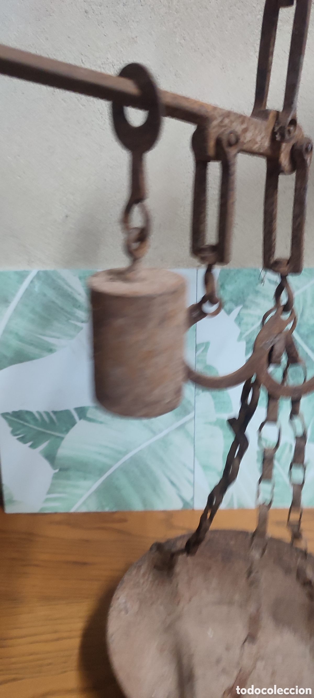 Antig&uuml;edades: Antigua romana balanza con plato. - Foto 8
