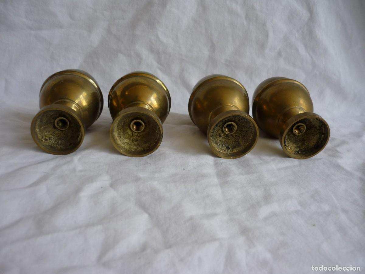 Antig&uuml;edades: 4 remates de bronce en forma de pi&ntilde;a - Foto 5
