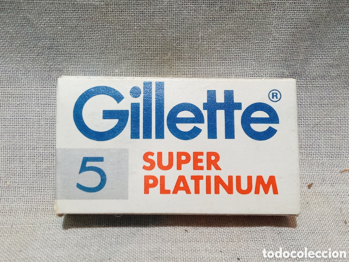 Antig&uuml;edades: CAJETILLA DE 5 CUCHILLAS GILLETTE SIN USAR - Foto 1