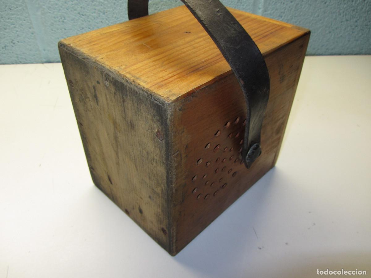 Antig&uuml;edades: ANTIGUO TRANSFORMADOR DE CORRIENTE EN CAJA DE MADERA. - Foto 3
