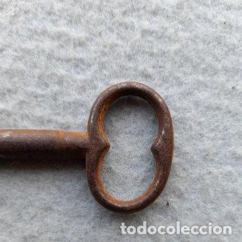 Antig&uuml;edades: Curiosa llave antigua de forja. - Foto 4