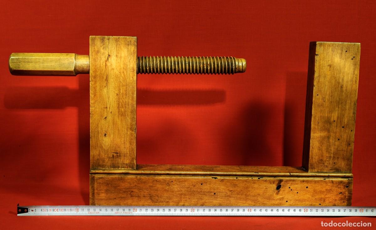 Antig&uuml;edades: Antiguo Sargento de Madera de 46cm +Mango x 30cm , Restaurado - Foto 2