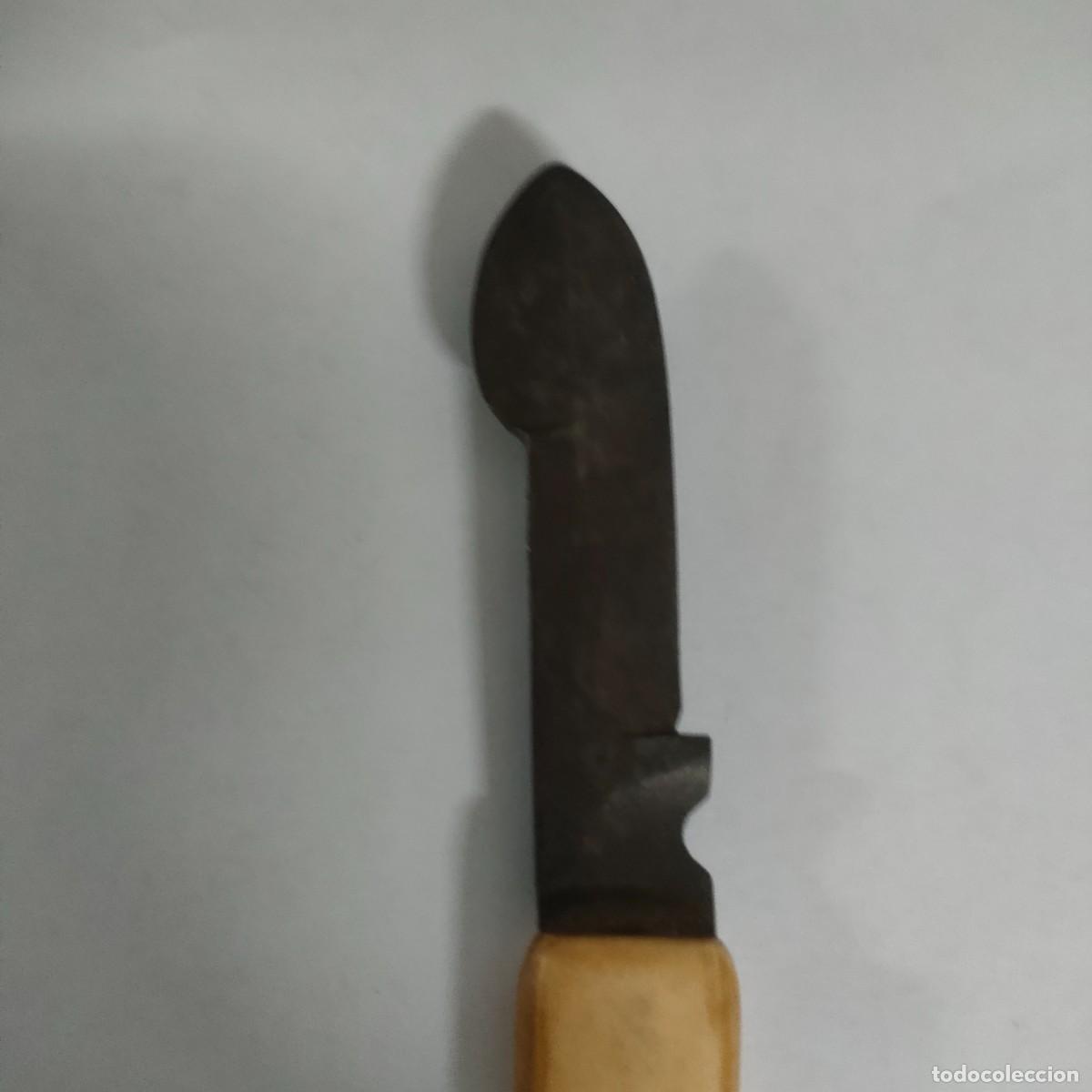 Antig&uuml;edades: ANTIGUO BISTURI CON MANGO DE HUESO 15CM. - Foto 3
