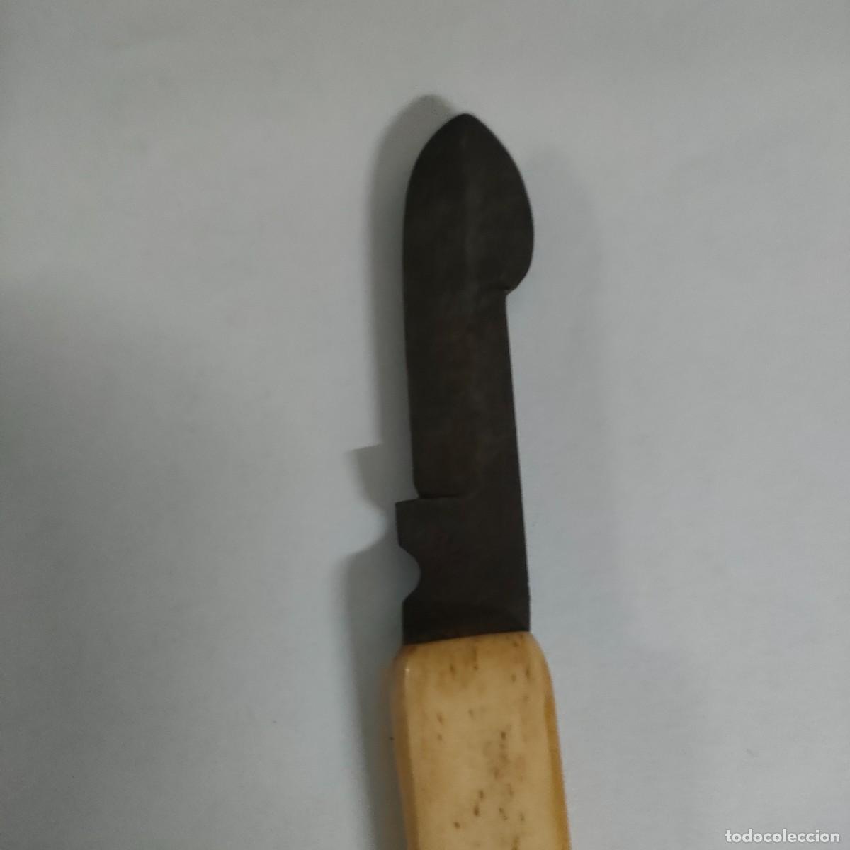Antig&uuml;edades: ANTIGUO BISTURI CON MANGO DE HUESO 15CM. - Foto 4