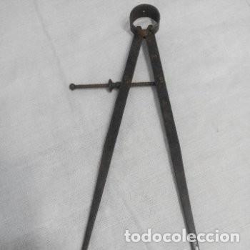 Antig&uuml;edades: Antiguo comp&aacute;s para la medici&oacute;n - Foto 1