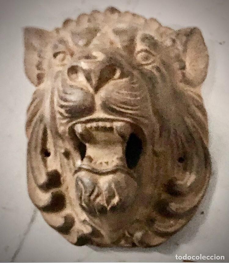 Antig&uuml;edades: Gran aldaba de leon muy antigua - Foto 1
