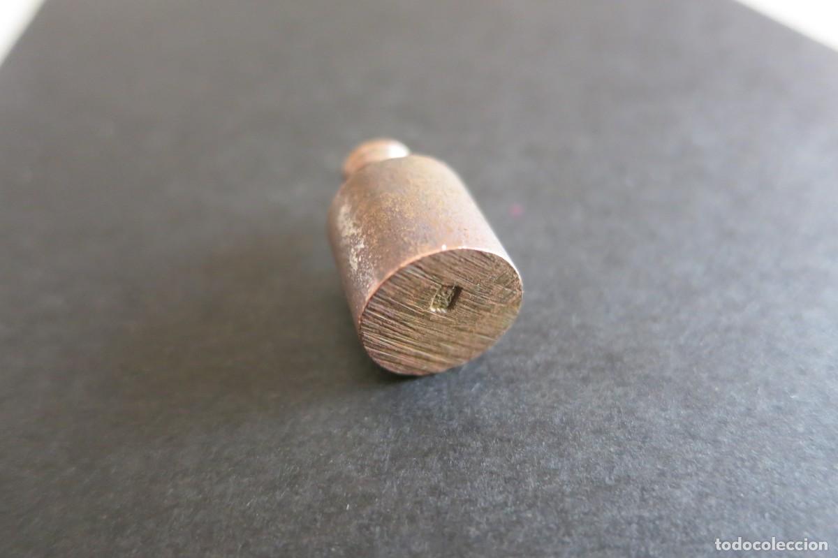 Antig&uuml;edades: pesa de 10 gramos antigua - Foto 3