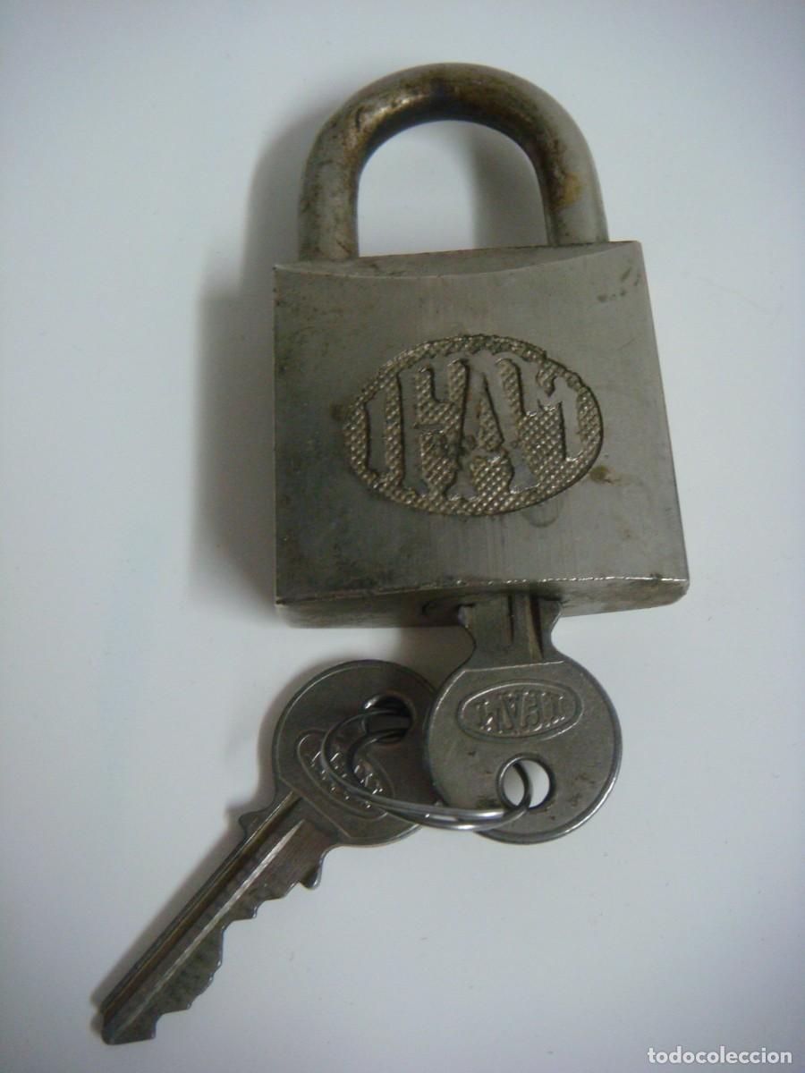 Antig&uuml;edades: CANDADO MARCA IFAM CON SUS 2 LLAVES-(&) - Foto 1