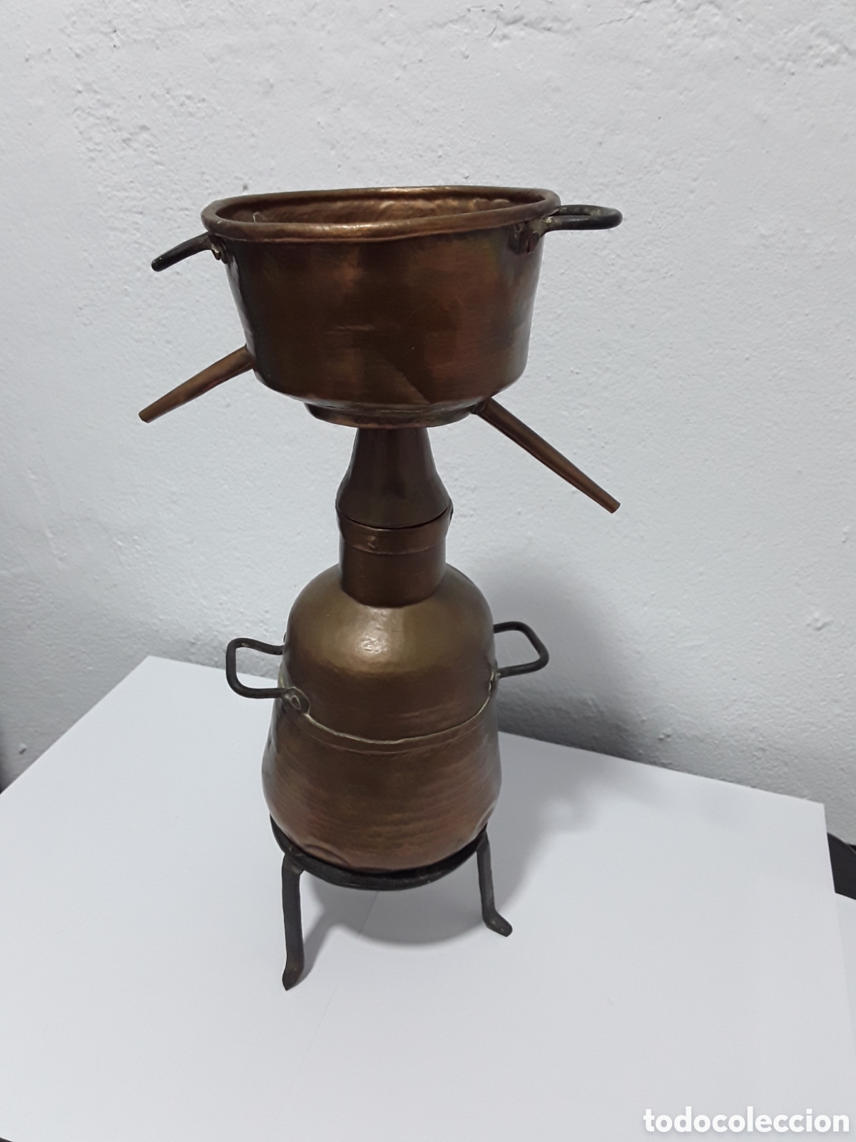 Antig&uuml;edades: Alambique de cobre y forja en miniatura - Foto 1