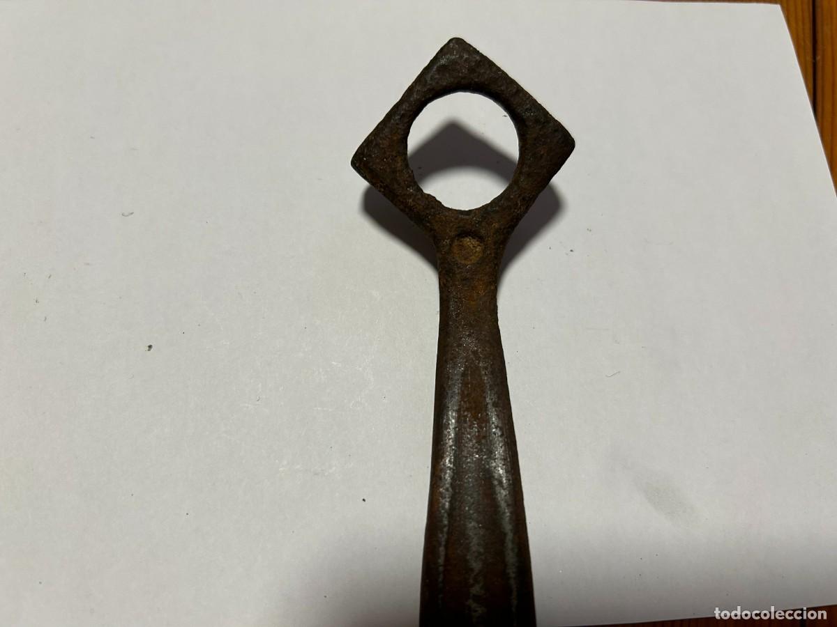 Antig&uuml;edades: llave antigua mecanica - Foto 3