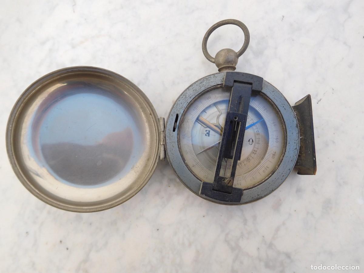 Antig&uuml;edades: Br&uacute;jula antigua de metal - Foto 8
