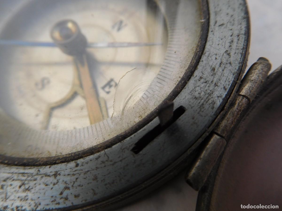 Antig&uuml;edades: Br&uacute;jula antigua de metal - Foto 14