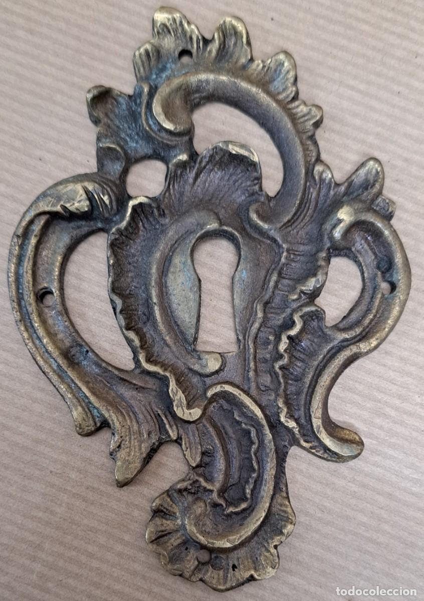 Antig&uuml;edades: Escudo boca llave de bronce, Luis XIV - Foto 1