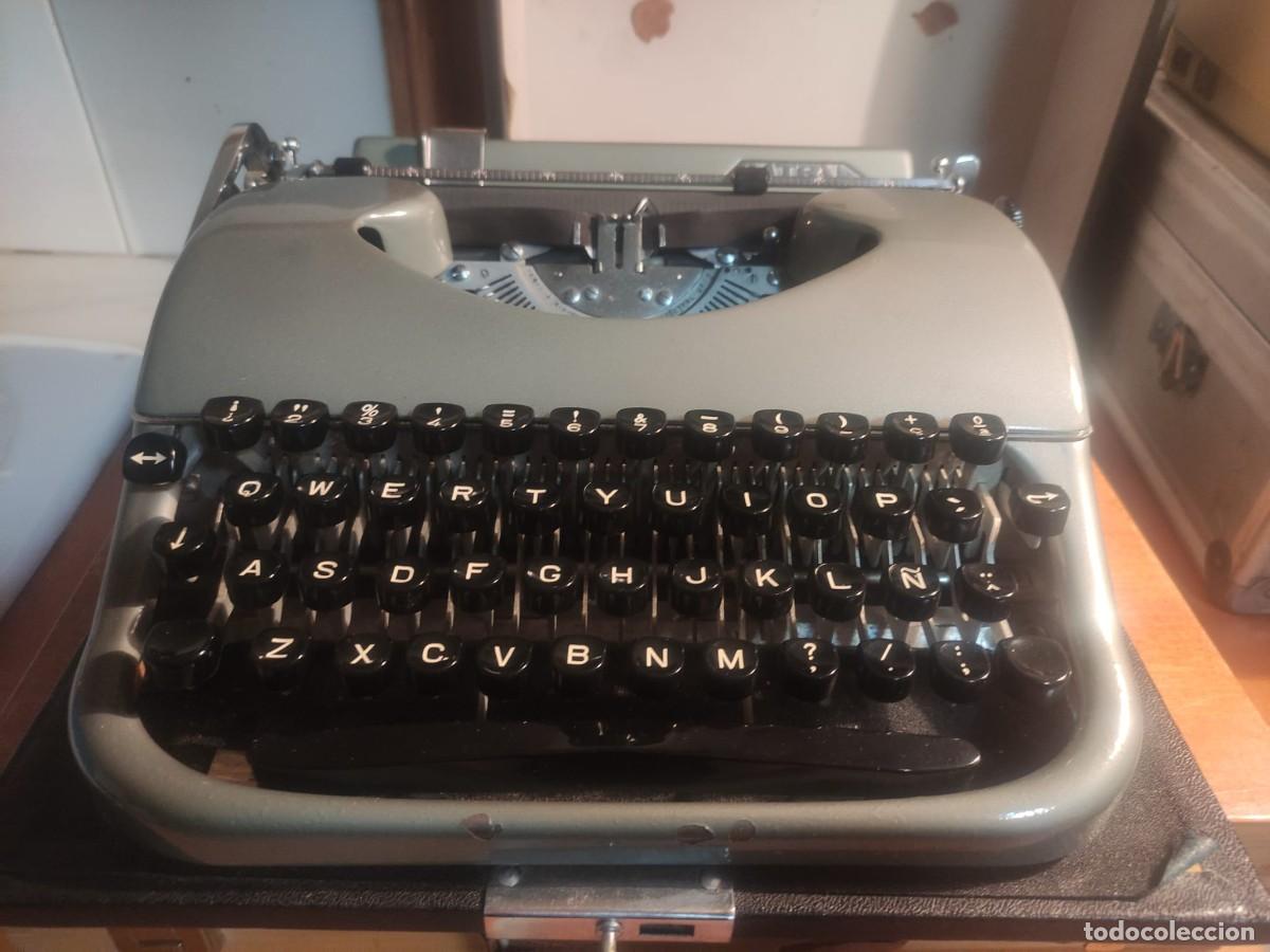 Antig&uuml;edades: M&Aacute;QUINA DE ESCRIBIR PATRIA - Foto 1