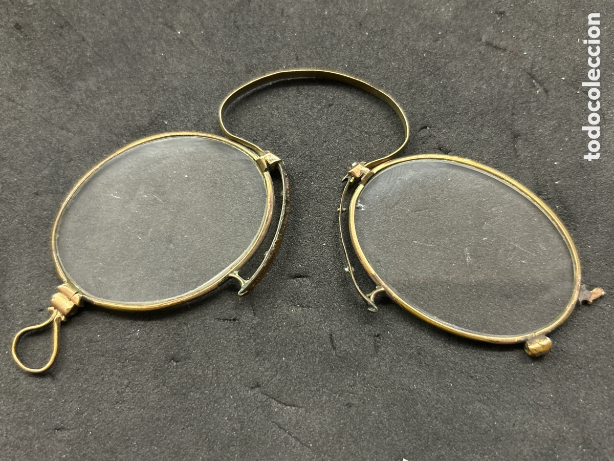 Antig&uuml;edades: Antiguas Gafas Quevedo y funda - Foto 2