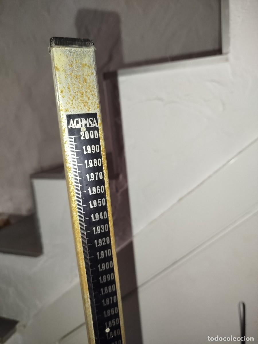 Antig&uuml;edades: B&aacute;scula m&eacute;dico antigua - Foto 4