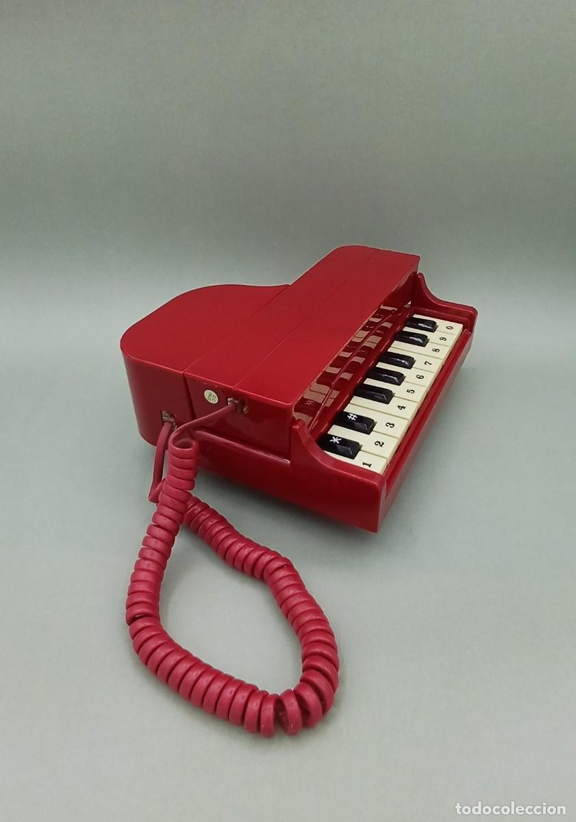 Tel&eacute;fonos: Tel&eacute;fono con forma de piano rojo - Foto 2