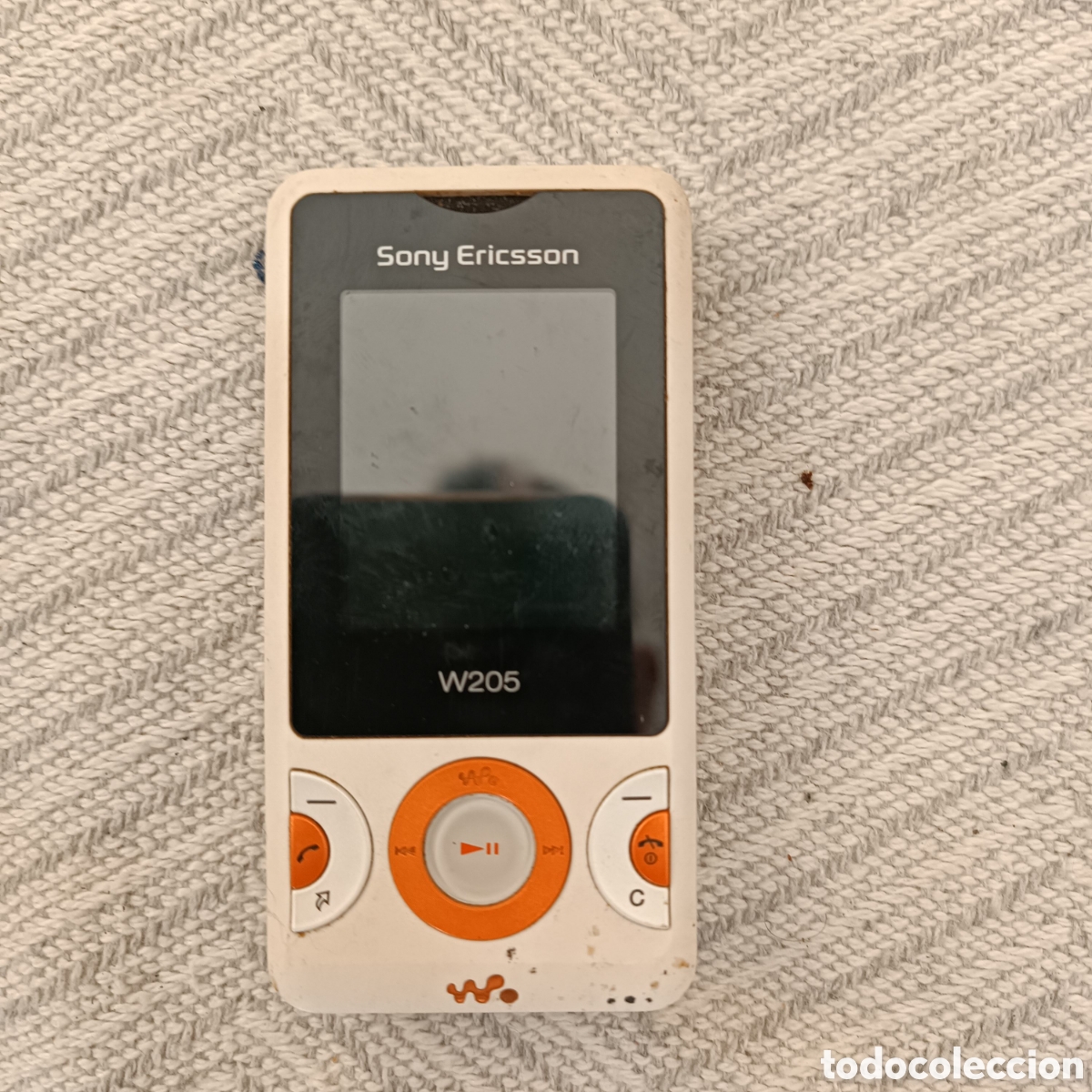 Tel&eacute;fonos: sony ericsson w205, sin cargador y no s&eacute; si funciona - Foto 2