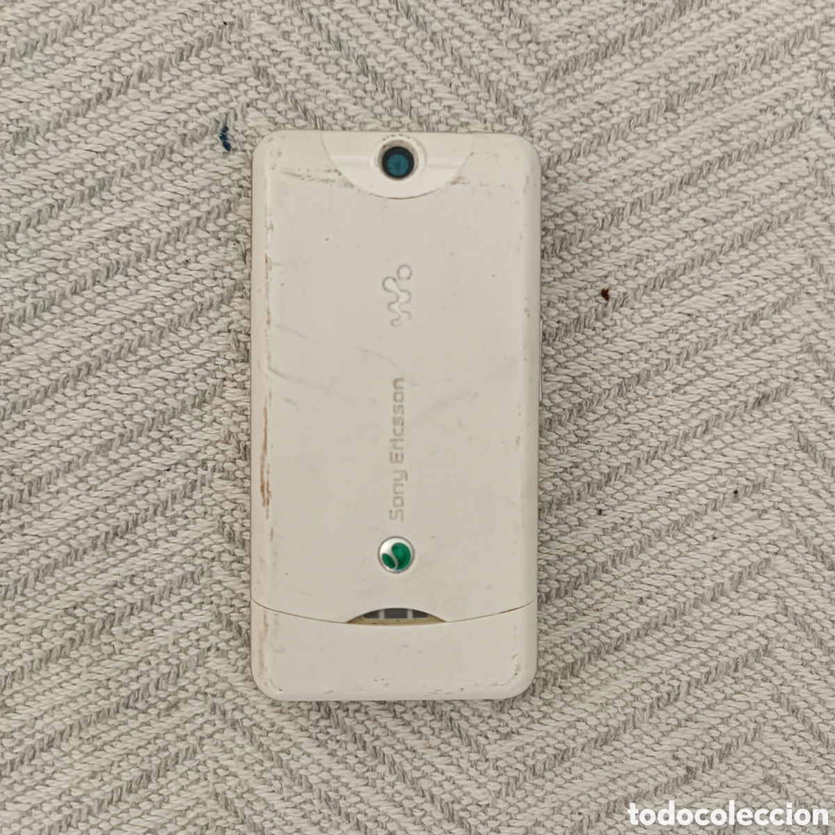 Tel&eacute;fonos: sony ericsson w205, sin cargador y no s&eacute; si funciona - Foto 4
