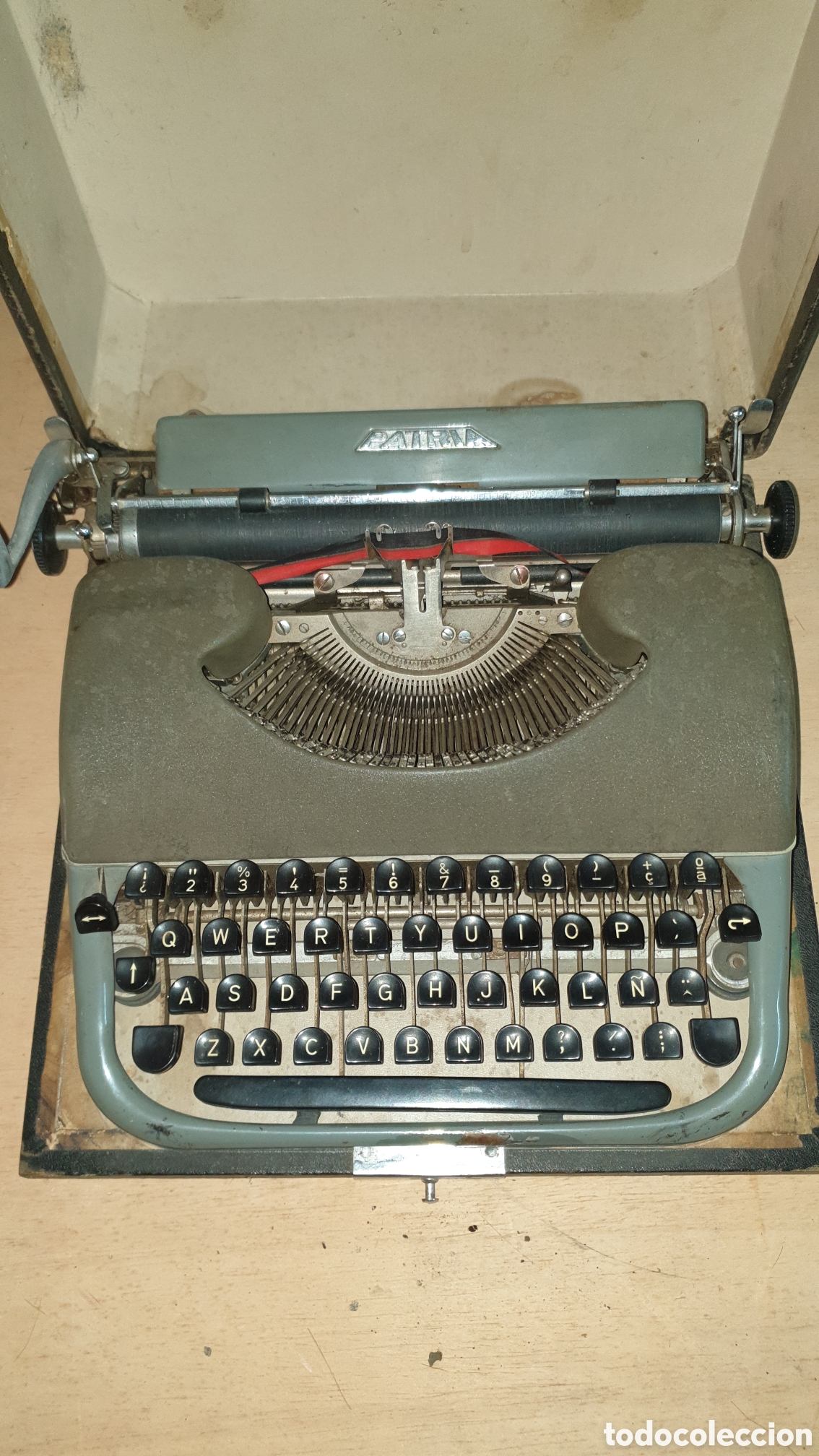 Antig&uuml;edades: MAQUINA DE ESCRIBIR PATRIA - Foto 2