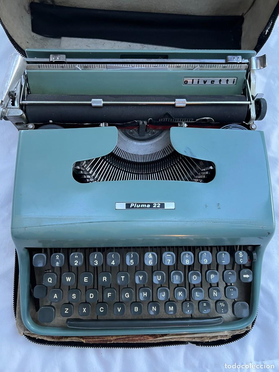Antig&uuml;edades: M&aacute;quina de escribir Olivetti modelo Pluma 22 - Foto 2