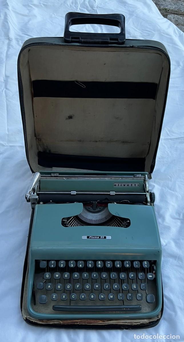 Antig&uuml;edades: M&aacute;quina de escribir Olivetti modelo Pluma 22 - Foto 3