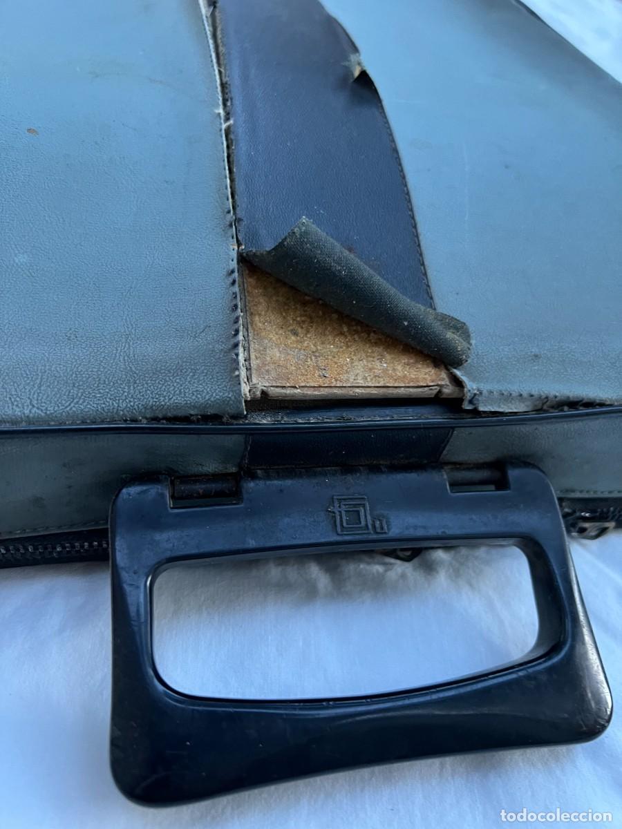 Antig&uuml;edades: M&aacute;quina de escribir Olivetti modelo Pluma 22 - Foto 7