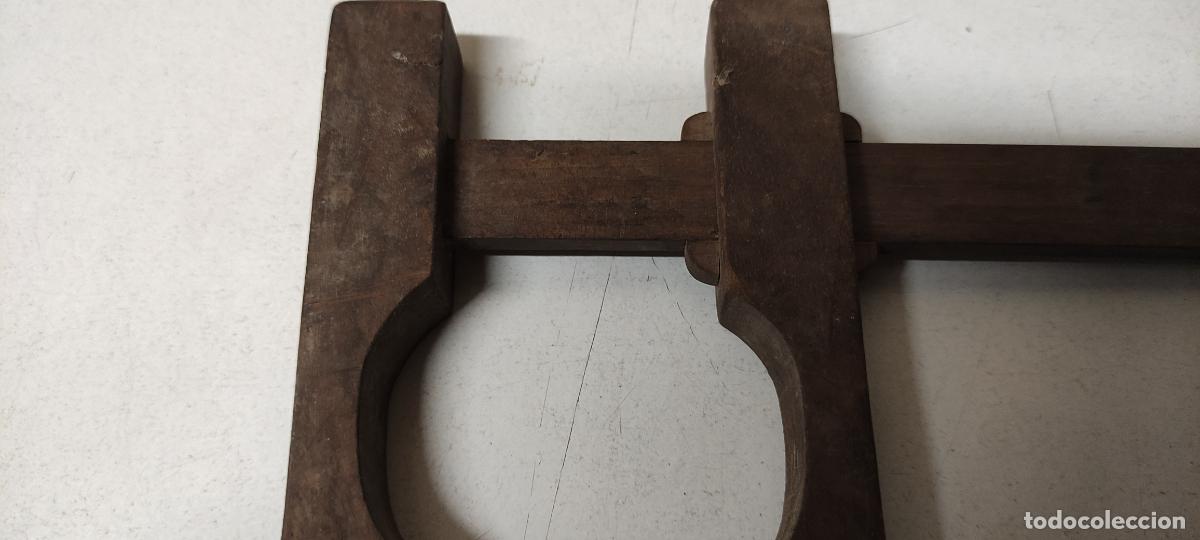 Antig&uuml;edades: ANTIGUO SARGENTO PEQUE&Ntilde;O DE MADERA - Foto 4