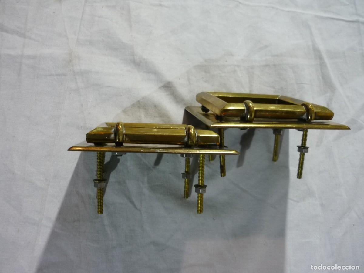Antig&uuml;edades: Pareja de tiradores de bronce rectangulares - Foto 11