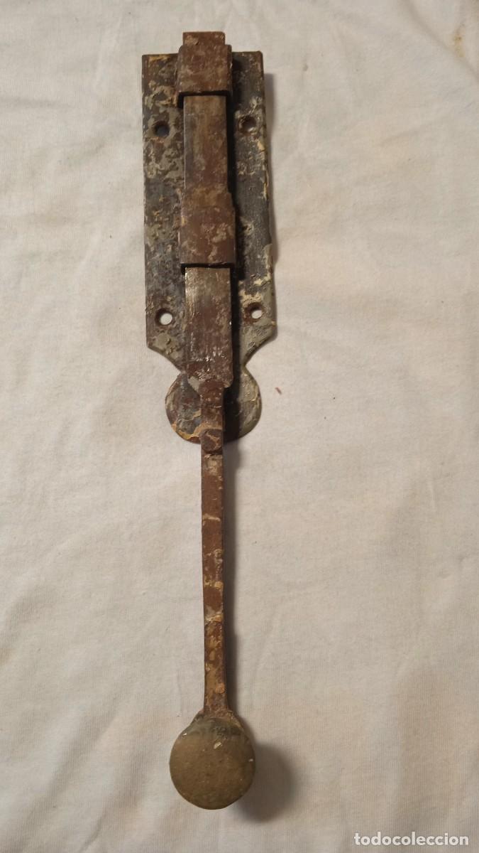 Antig&uuml;edades: Antiguo cerrojo - pasador - pestillo. - Foto 1