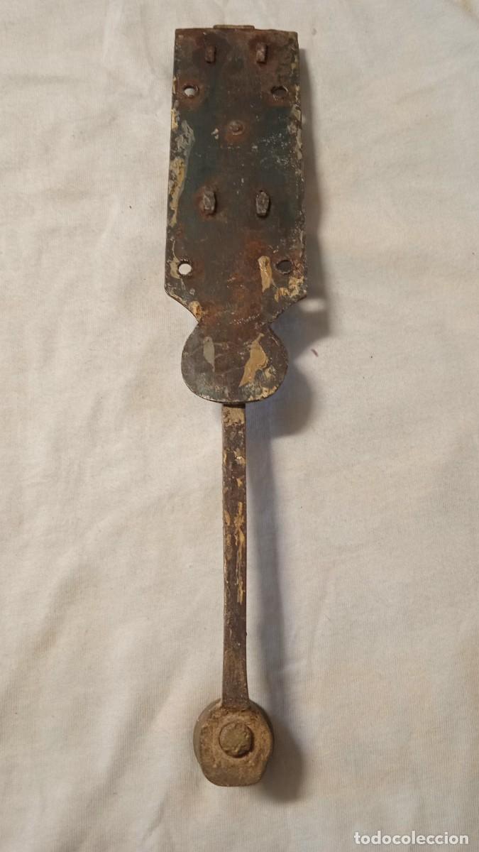 Antig&uuml;edades: Antiguo cerrojo - pasador - pestillo. - Foto 2