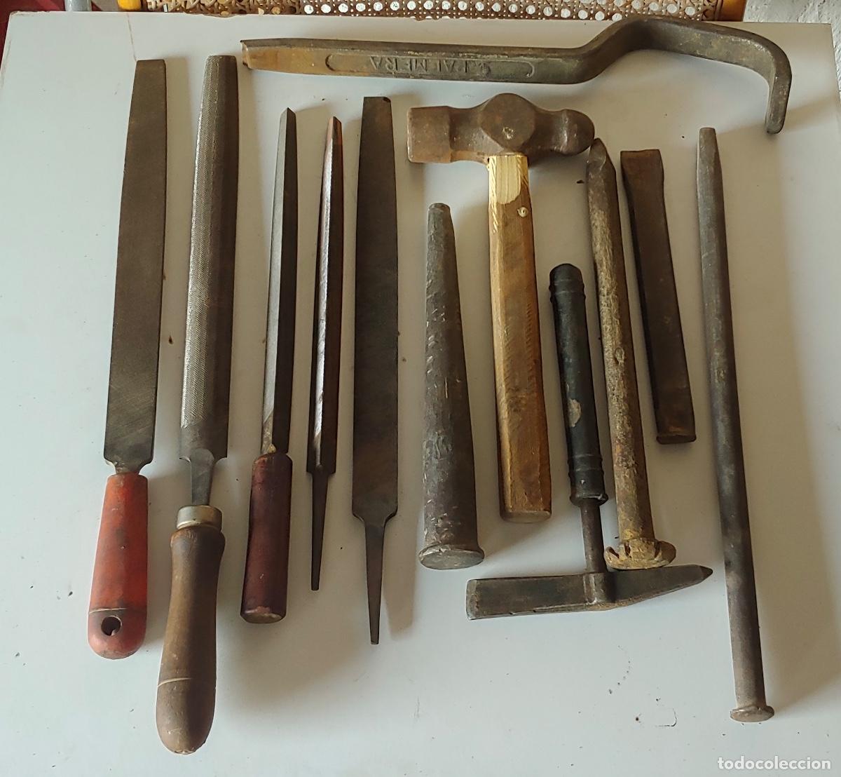 Antig&uuml;edades: Lote de limas y otras herramientas - Foto 1