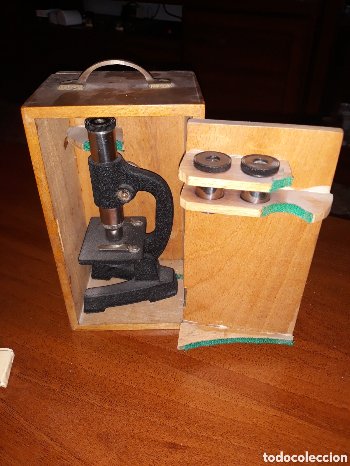 Antig&uuml;edades: . Microscopio antiguo. - Foto 2
