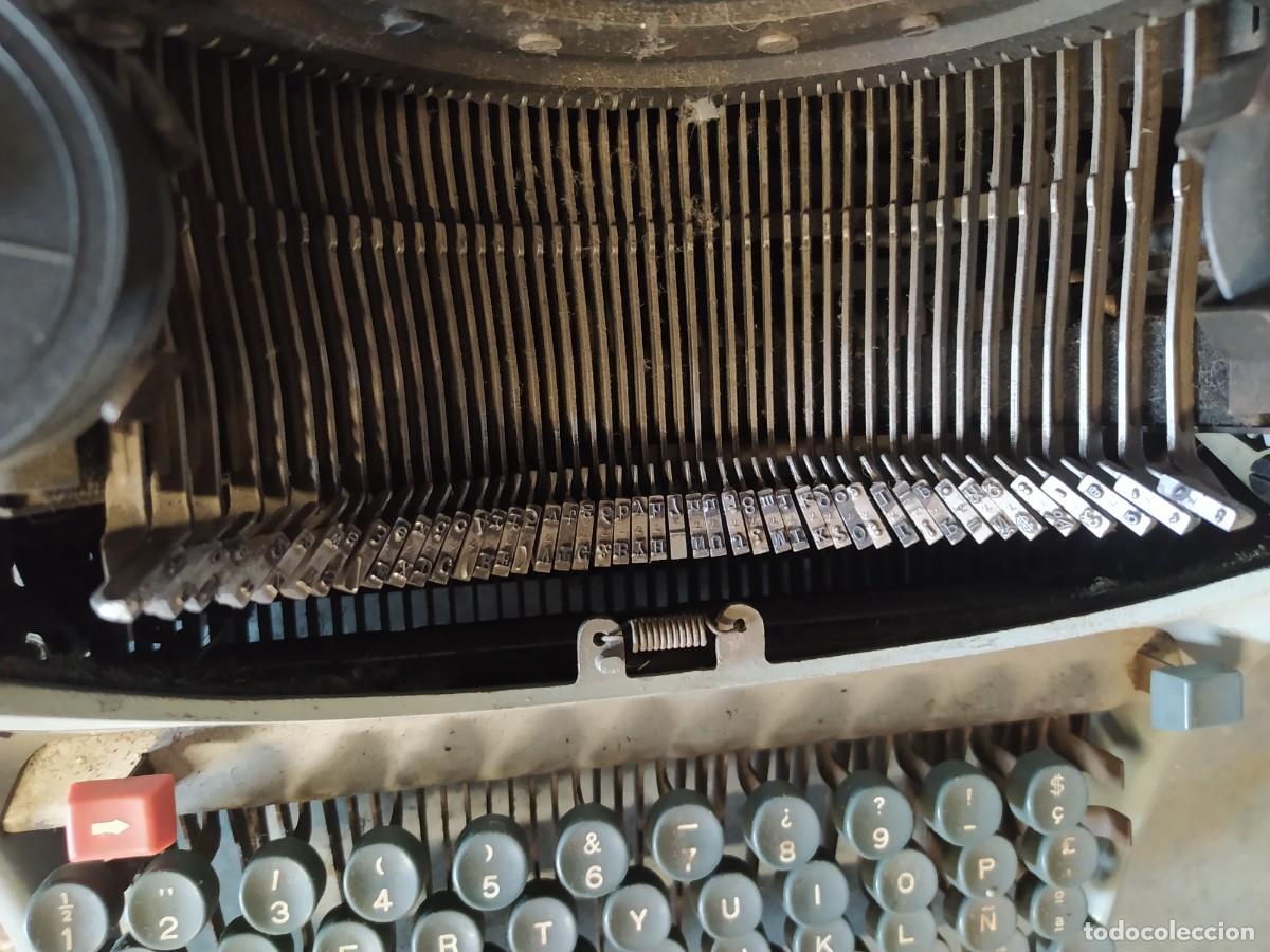 Antig&uuml;edades: M&aacute;quina de escribir Lexicon 80 - Foto 14