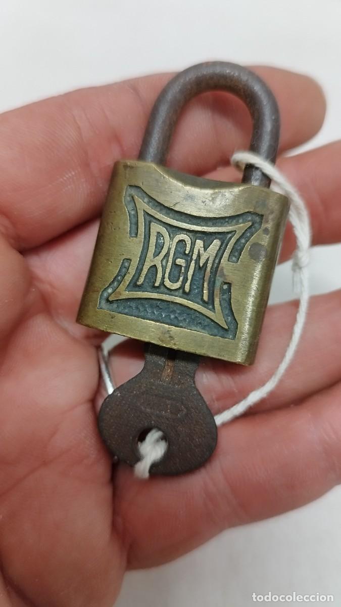 Antig&uuml;edades: Antiguo candado con su llave.RGM. - Foto 4
