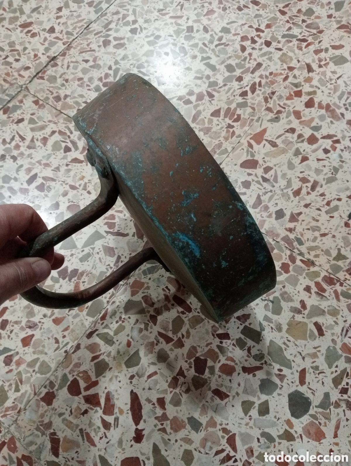 Antig&uuml;edades: Antigua tapa de metal - Foto 6