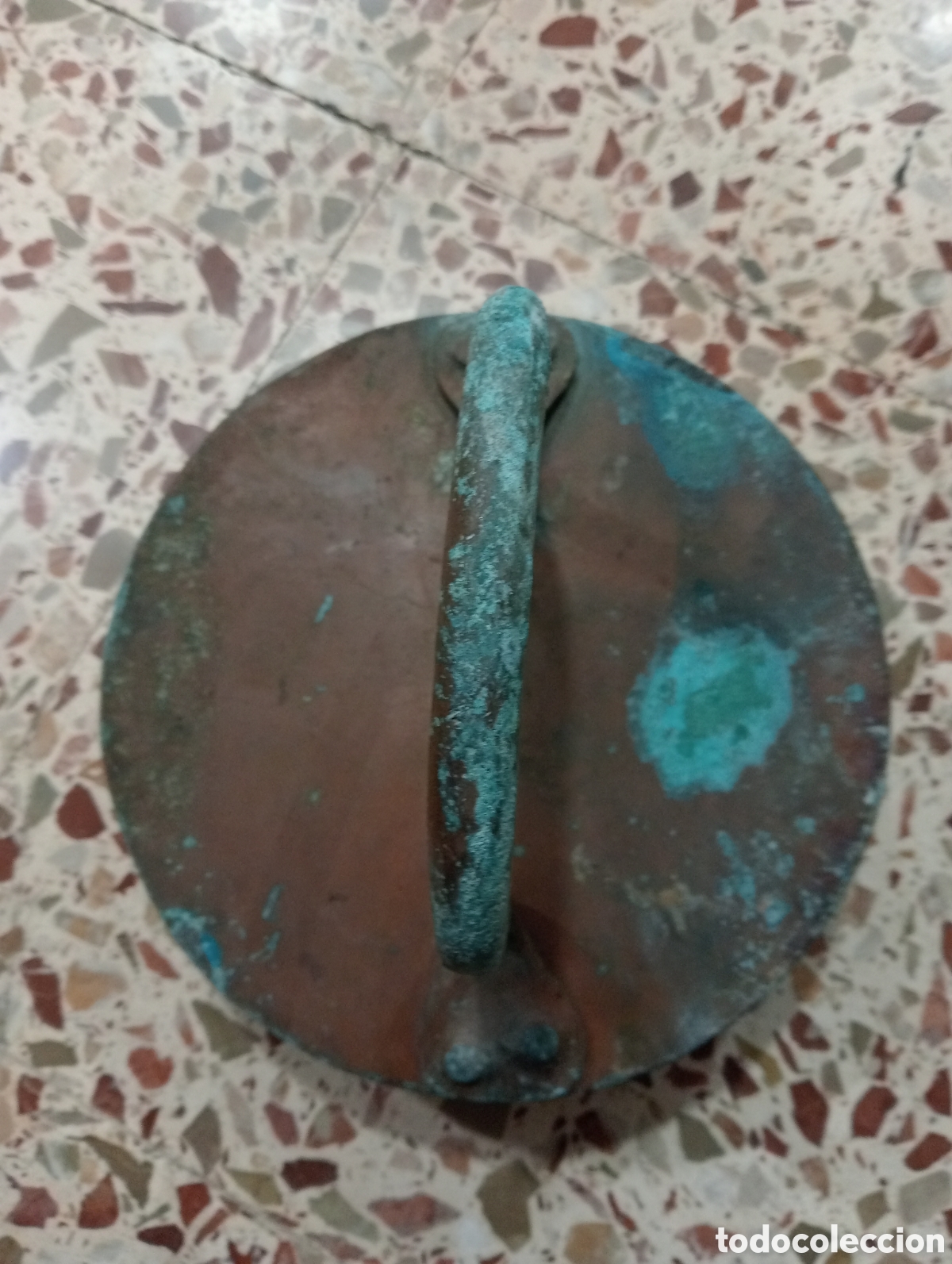 Antig&uuml;edades: Antigua tapa de metal - Foto 10
