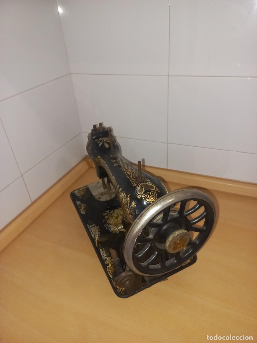 Antig&uuml;edades: M&aacute;quina de coser Naumann - Foto 4