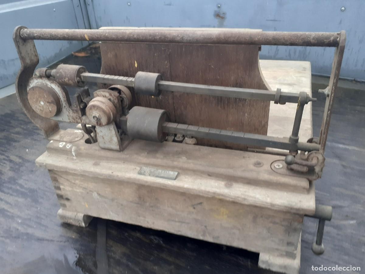 Antig&uuml;edades: Balanza con sistema de romanas - Foto 6