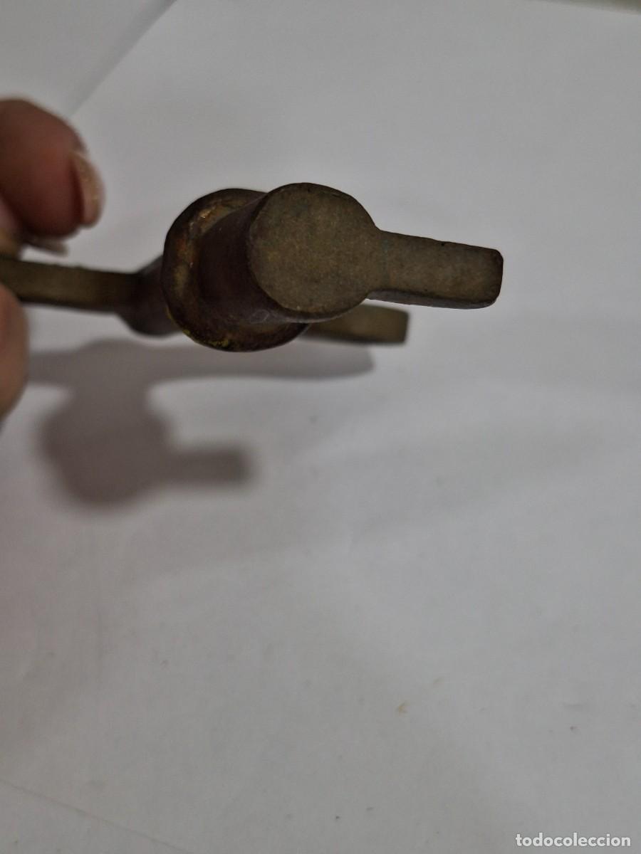 Antig&uuml;edades: Llave broce bastante pesada. - Foto 6