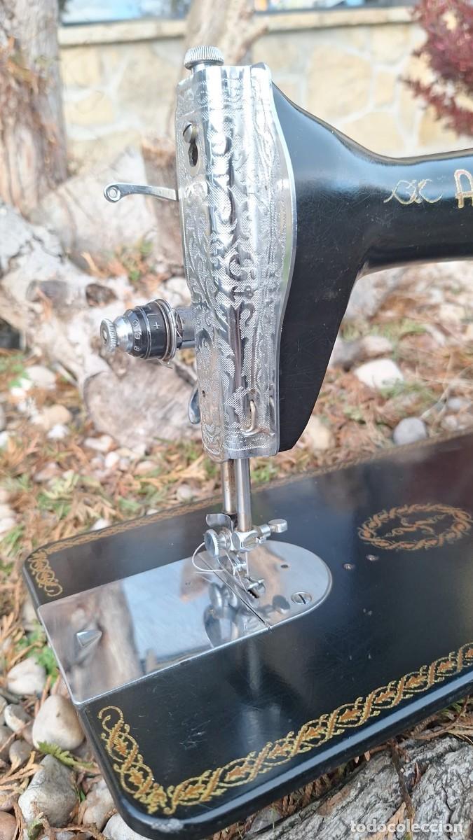 Antig&uuml;edades: Maquina de Coser Alfa Modelo B con Libro de Instrucciones - Foto 12