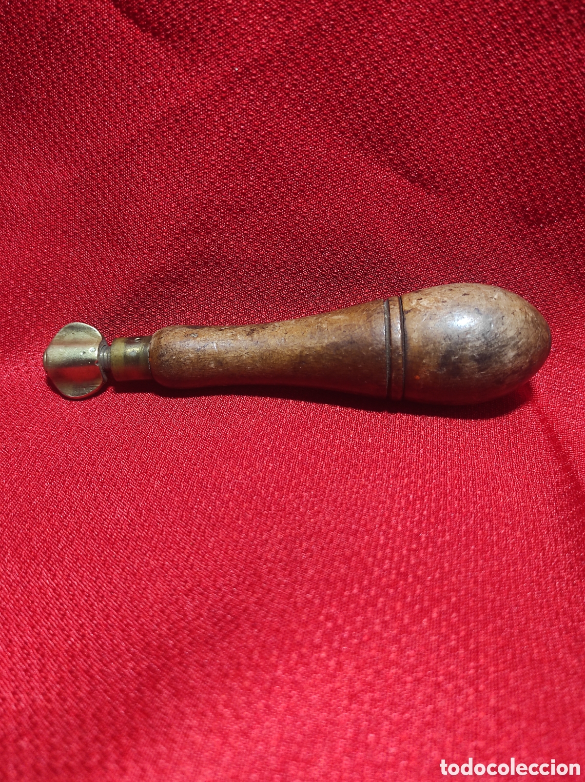 Antig&uuml;edades: Antigua herramienta de madera y bronce - Foto 1