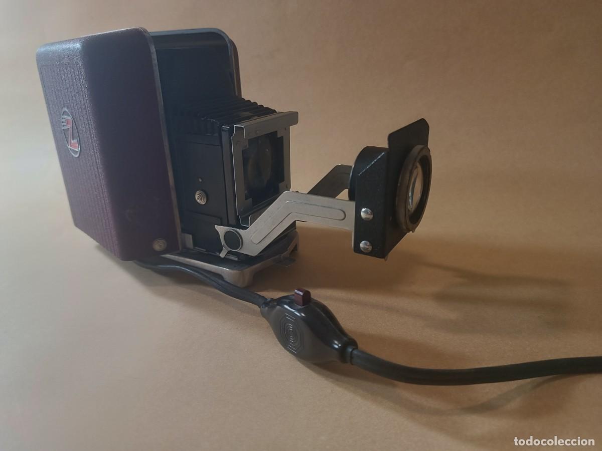 Antig&uuml;edades: Proyector de diapositivas Zett 150. - Foto 1