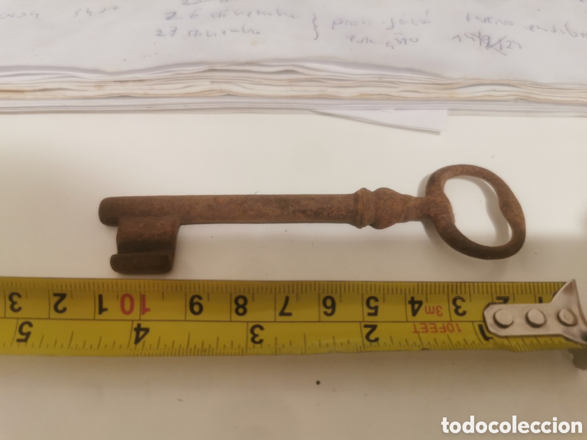 Antig&uuml;edades: ANTIGUA LLAVE DE HIERRO FORJADO - Foto 2